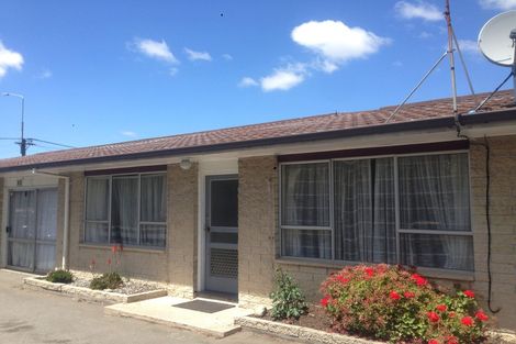 Photo of property in 2/39 Waimairi Road, Upper Riccarton, Christchurch, 8041