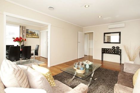 Photo of property in 1/12 Bond Crescent, Forrest Hill, Auckland, 0620