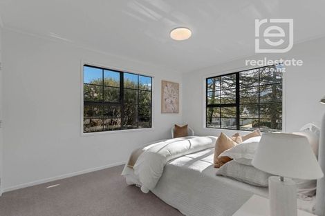 Photo of property in 73 Moore Street, Hillcrest, Auckland, 0627