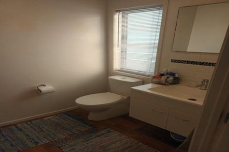 Photo of property in 3 Gazelle Avenue, Beach Haven, Auckland, 0626