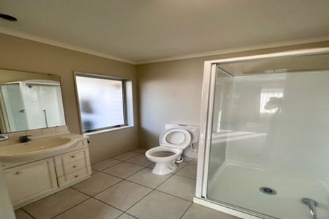 Photo of property in 14 Ritchie Crescent, Takanini, 2112