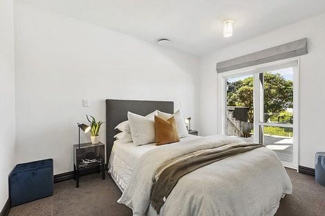 Photo of property in 15 Mills Road, Brooklyn, Wellington, 6021