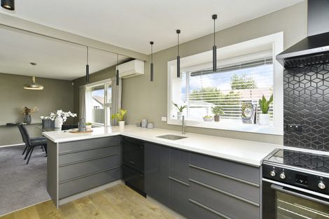 Photo of property in 5 Erin Crescent, Mairehau, Christchurch, 8013