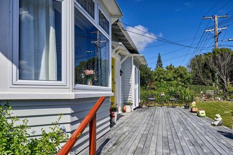 Photo of property in 27 Awatea Street, Ranui, Porirua, 5024