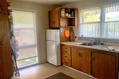 Photo of property in 6a Sunbrae Drive, Silverstream, Upper Hutt, 5019