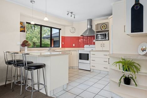 Photo of property in 98 Crystall Road, Pakipaki, Hastings, 4172