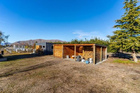 Photo of property in 16 Matukituki Crescent, Twizel, 7901