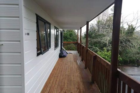 Photo of property in 1/1018 East Coast Road, Fairview Heights, Auckland, 0630
