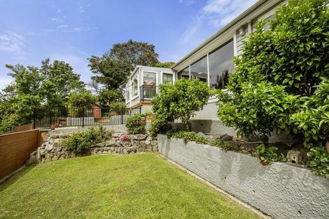 Photo of property in 33 Chester Road, Tawa, Wellington, 5028