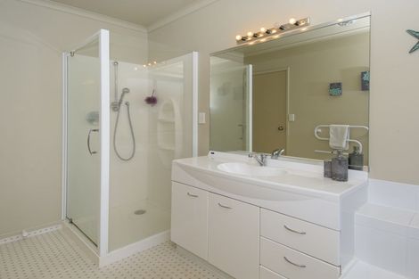 Photo of property in 707 Gloucester Road, Papamoa Beach, Papamoa, 3118