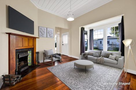 Photo of property in 120 Manawapou Road, Hawera, 4610