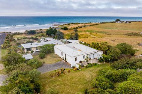 Photo of property in 11 Dicksons Road, Kuri Bush, Brighton, 9091