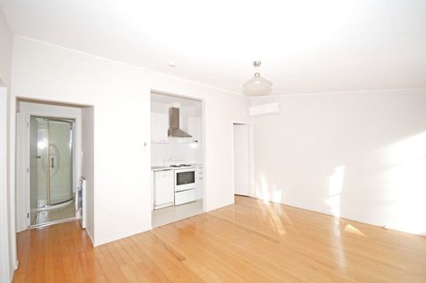 Photo of property in 4/220a Church Street, Onehunga, Auckland, 1061