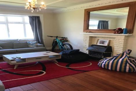 Photo of property in 14 Hildreth Street, Karori, Wellington, 6012