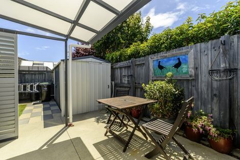 Photo of property in 5 Rainey Crescent, Papamoa Beach, Papamoa, 3118