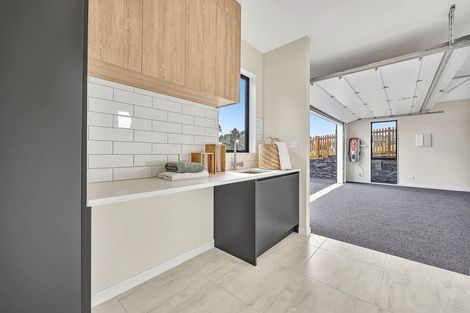 Photo of property in 4 Wheki Place, Swanson, Auckland, 0614