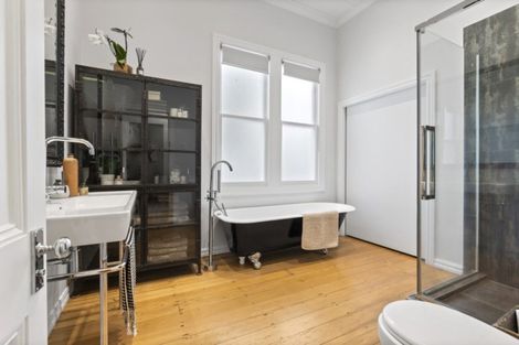 Photo of property in 8 Glen Road, Stokes Valley, Lower Hutt, 5019