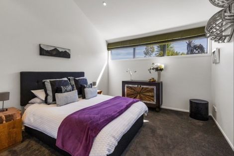 Photo of property in 10 Mckellar Drive, Jacks Point, Queenstown, 9371