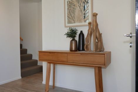 Photo of property in 10 Park Terrace, Christchurch Central, Christchurch, 8013