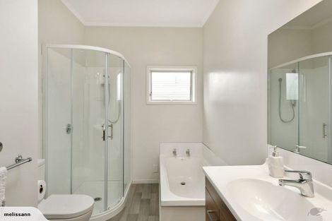 Photo of property in 12 Fraser Place, Rangiora, 7400