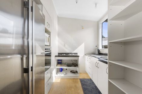 Photo of property in 30 Lee Road, Hannahs Bay, Rotorua, 3010