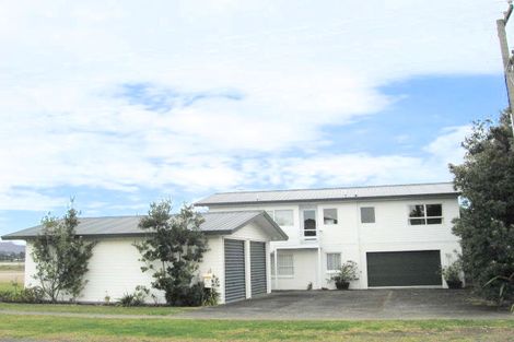 Photo of property in 21 Paku Drive, Tairua, 3508