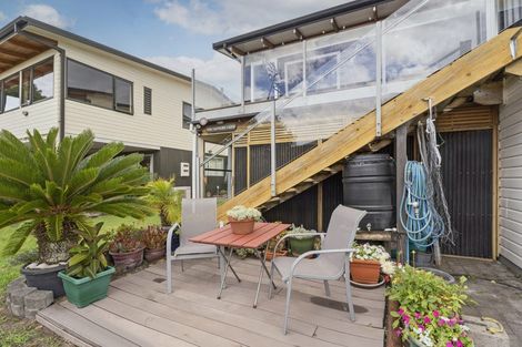 Photo of property in 8 Oyster Drive, Cooks Beach, Whitianga, 3591