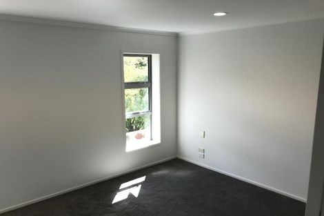 Photo of property in 10/13 Kaihu Street, Northcote, Auckland, 0627