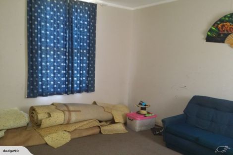 Photo of property in 2 Ruapehu Street, Castlecliff, Whanganui, 4501