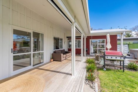 Photo of property in 24 Wells Place, Whitianga, 3510