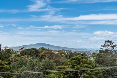 Photo of property in 1/3 Tui Glen Road, Birkenhead, Auckland, 0626