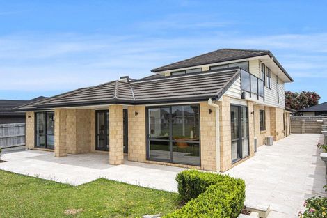 Photo of property in 38 Key West Drive, One Tree Point, 0118