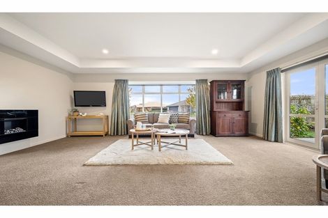 Photo of property in 1 Carradale Avenue, Broomfield, Christchurch, 8042