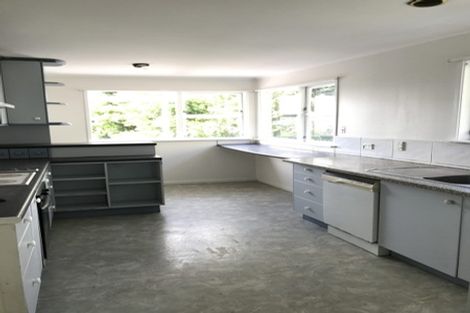 Photo of property in 37 Sequoia Place, Sunnynook, Auckland, 0620