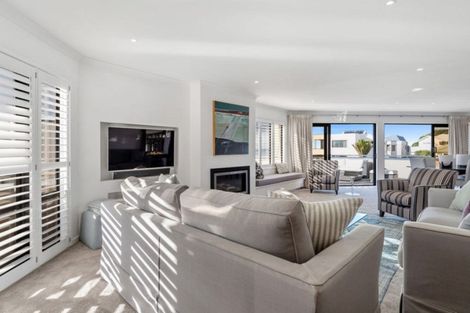 Photo of property in 3a Pacific View Road, Papamoa Beach, Papamoa, 3118