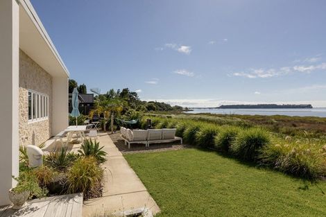 Photo of property in 10 Josephine Place, Omokoroa, 3114