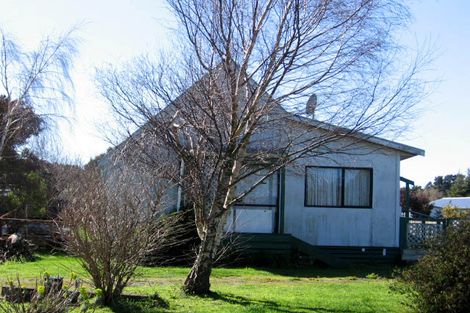 Photo of property in 8 Totara Grove, Featherston, 5710