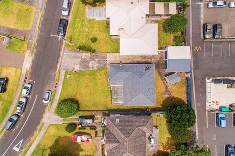 Photo of property in 6 Pitau Road, Mount Maunganui, 3116