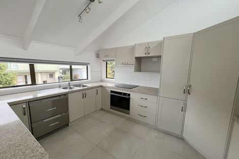 Photo of property in 1/55 Aberdeen Road, Castor Bay, Auckland, 0620