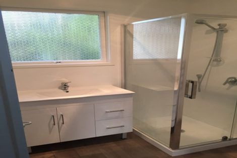 Photo of property in 38 Neal Avenue, Glenfield, Auckland, 0629