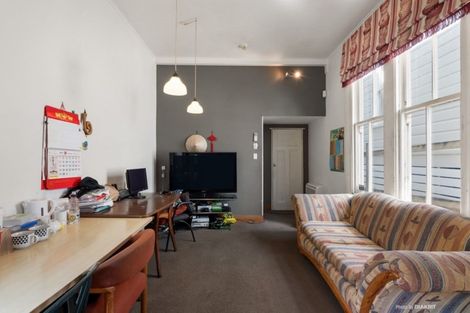 Photo of property in 128a Tasman Street, Mount Cook, Wellington, 6021