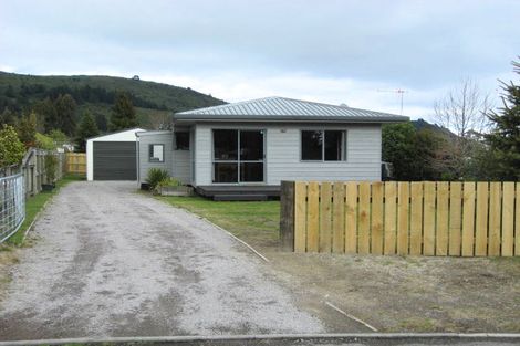 Photo of property in 4 Antonia Place, Kinloch, Taupo, 3377