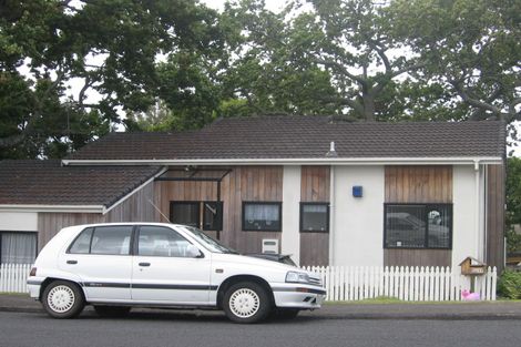 Photo of property in 3/17 Waterloo Road, Milford, Auckland, 0620