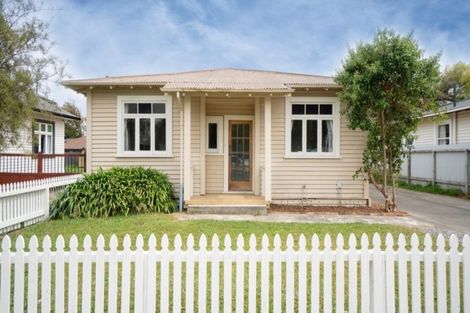 Photo of property in 32 Marne Street, Hokowhitu, Palmerston North, 4410