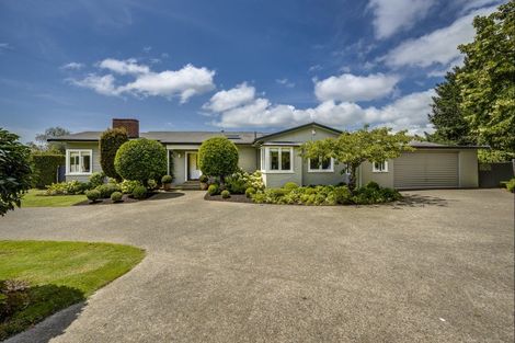 Photo of property in 16 Kopanga Road, Havelock North, 4130