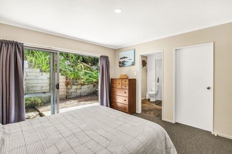 Photo of property in 64 Poplar Avenue, Raumati South, Paraparaumu, 5032