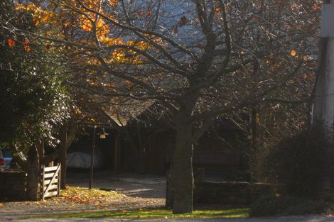 Photo of property in 11 Arrowtown-lake Hayes Road, Lake Hayes, Queenstown, 9371