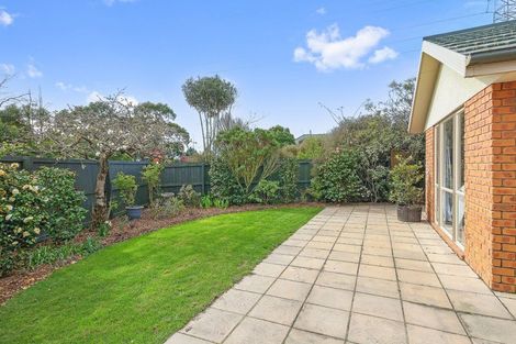 Photo of property in 1 Edgewater Lane, Halswell, Christchurch, 8025