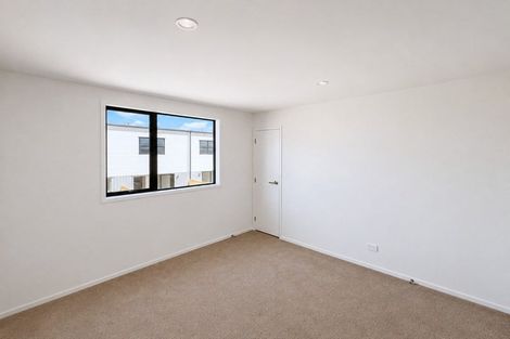 Photo of property in 17 Clay Works Lane, New Lynn, Auckland, 0600