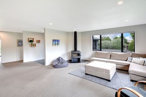 Photo of property in 1 Railway Lane, Outram, 9019